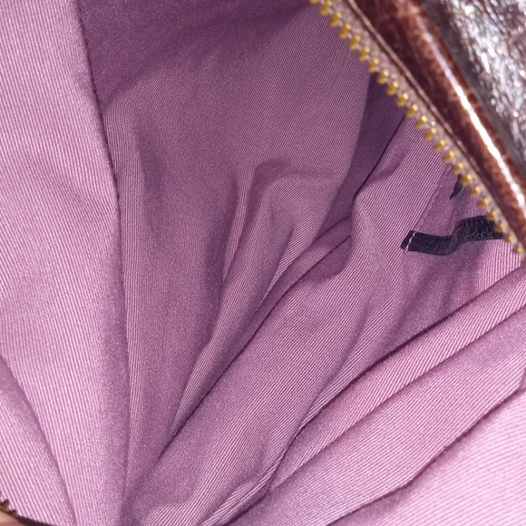 Trina Turk Absolute Luxury Leather Side Zip Handbag Gorgeous Unique - Picture 10 of 12